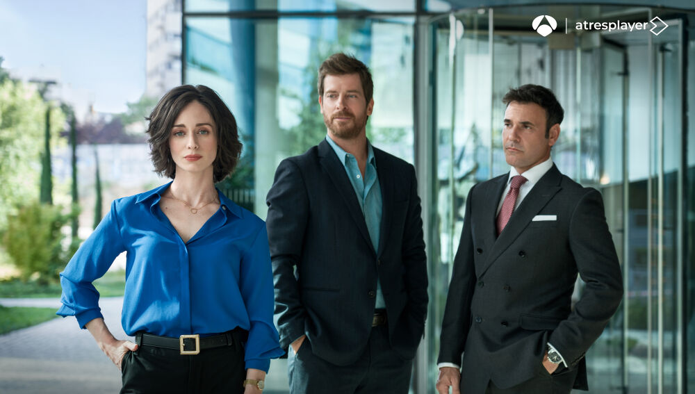 Protagonistas de Perdiendo el juicio en una de las escenas de la serie de Antena 3.
