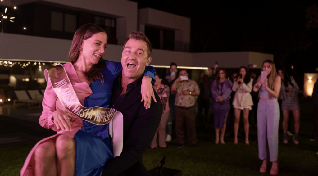 Un fotograma del tráiler con los protagonistas en una escena relevante.