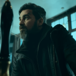 Fotograma con un protagonista de Gangs of London en la tercera temporada.